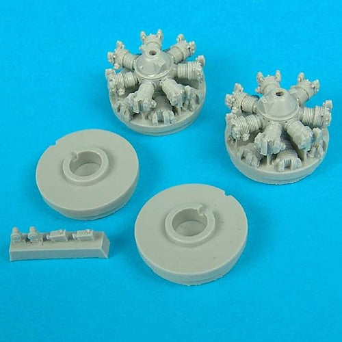 Quickboost (by Aires) 72030 1:72 North-American B-25 Mitchell engines