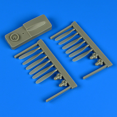 Quickboost (by Aires) 72575 1:72 Boeing B-17G Flying Fortress propeller w/tool propeller