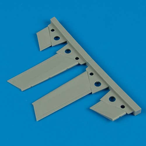 Quickboost (by Aires) 72269 1:72 Vought F-8 Crusader flaps
