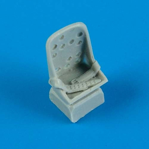 Quickboost (by Aires) 72396 1:72 Mitsubishi A6M2b Zero seat with safety belts