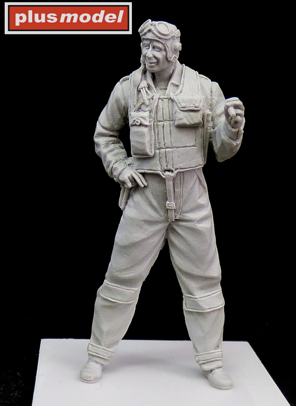 Plus Model AL3002 1:32 standing Vought F4U Corsair/Grumman F4F Wildcat pilot figure
