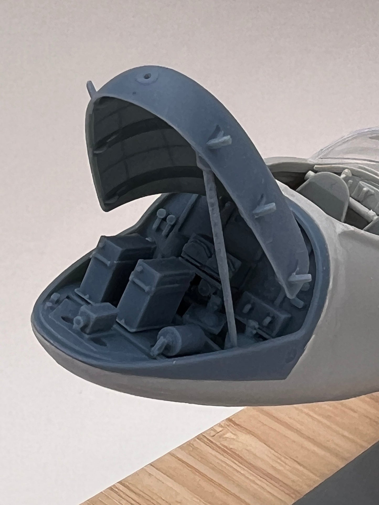 Pilot Replicas 483D006 1:48 Vampire Trainer Open Nose Section