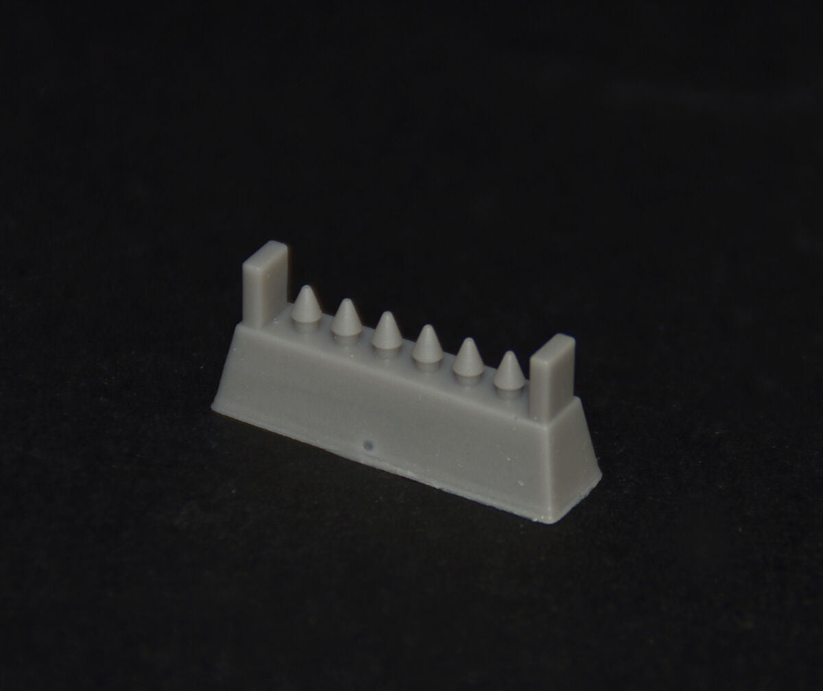 Aims 32P039 1:32 Early Luftwaffe Antenna Wire Insulators