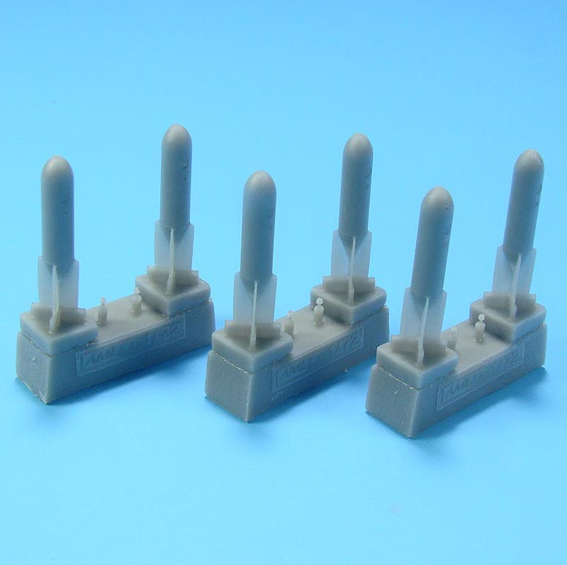 AML A72054 1:72 6 x German bombs SC-50