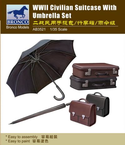 Bronco Models AB3521 1:35 WWII Civilian Suitcase with Umbrella Set