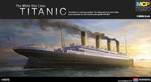 Academy 14215 1:400 R.M.S Titanic (MCP Version)
