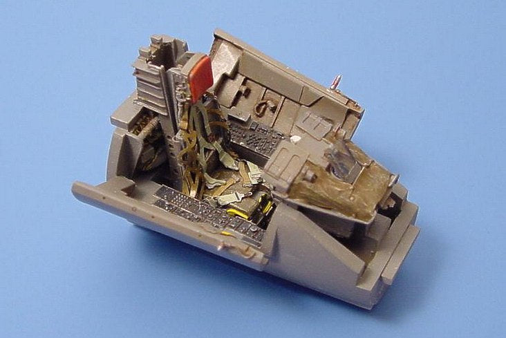 Aires 4098 1:48 Lockheed F-104C/F-104J cockpit set