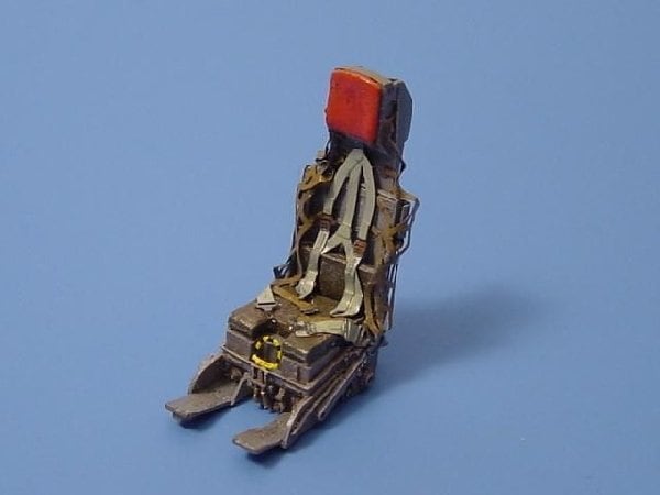 Aires 4102 1:48 Lockheed C2 Seats