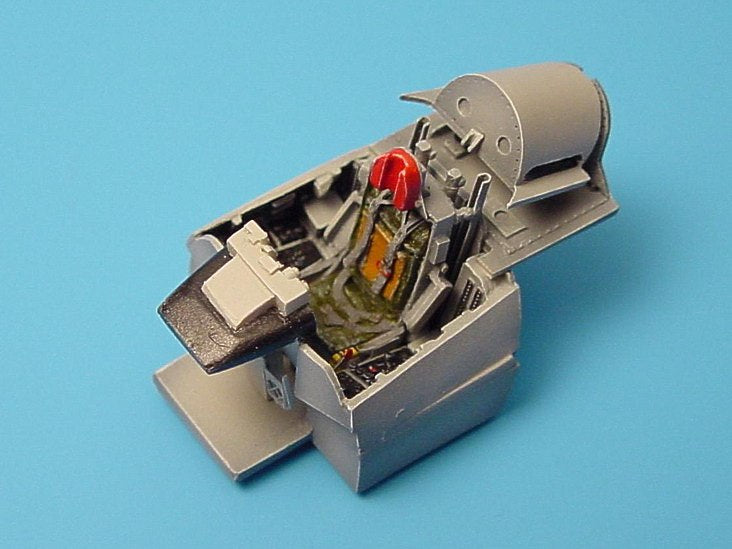 Aires 7068 1:72 North-American F-100D Super Sabre Cockpit Set