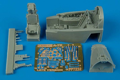 Aires 7232 1:72 Vought A-7E Corsair II (Late Version) Cockpit Set