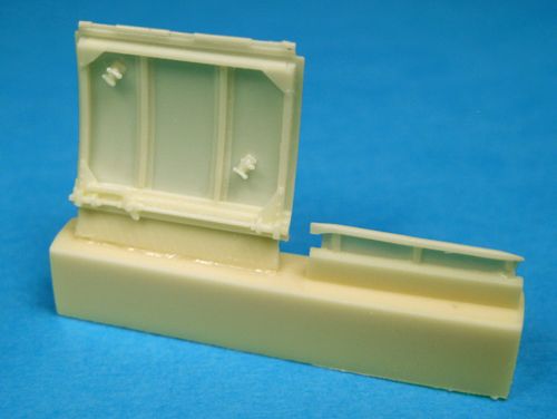 Barracuda Studios BCR32002 1:32 Supermarine Spitfire Mk.XIII/ Supermarine Spitfire Mk.IXc Cockpit Door Interior with Crowbar