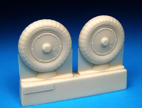 Barracuda Studios BCR32072 1:32 Messerschmitt Bf-109G Wheels - Plain Hub Ribbed Tyre