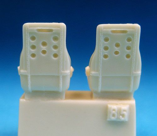 Barracuda Studios BCR48085 1:48 WWII Soviet Fighter Seats with Belts