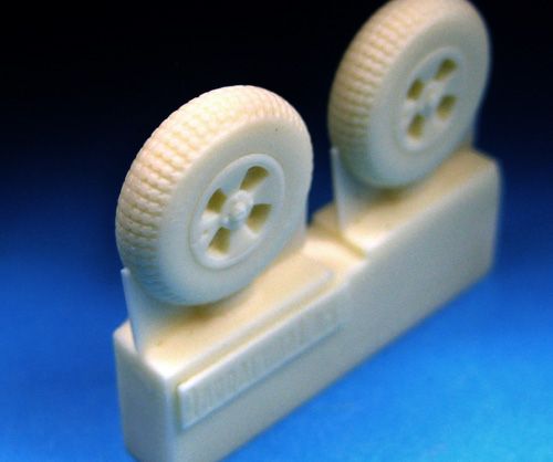 Barracuda Studios BCR72222 1:72 British 4-Slot 32' Wheels - Block Tread