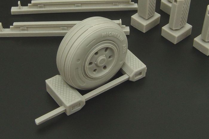 Brengun BRL32018 1:32 U.S. Navy Wheel Chocks (Modern)