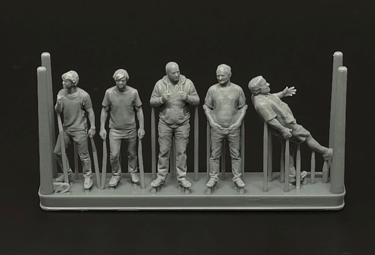 Brengun BRL72302 1:72 Aero Flying club members-5 figures (3D print) 3D printed figures of aeroclub members
