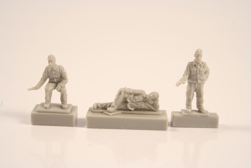 CMK F72251 1:72 U-Boat U-IXC Crew at Rest in Quarters (3 figs.)
