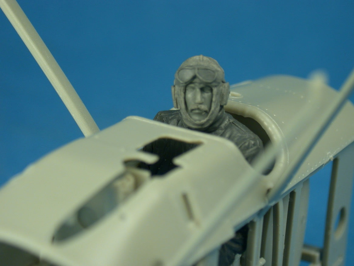 Copper State Models CSM F32-038 1:32 RFC Pilot in sidcot suit