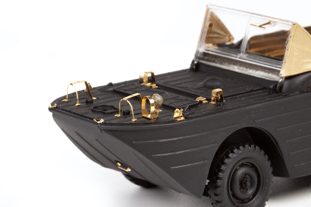 Eduard ED36535 1:350 GPA amphibian 4x4 truck 1/35