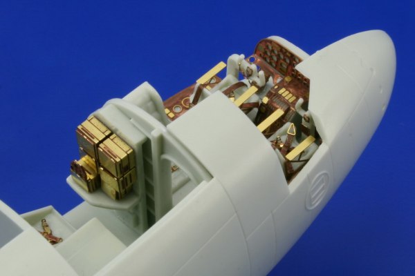 Eduard SS284 1:72 Focke-Wulf Fw-200C Condor interiorto be used with Revell