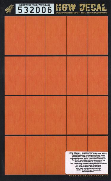 HGW 532006 1:32 Light Wood / Red Base White