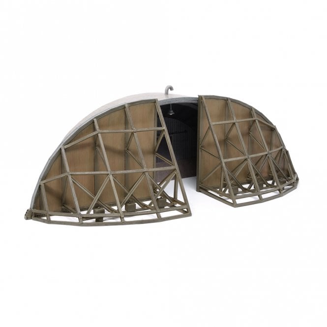 Easy Model PKSC001 1:72 Low Relief Hardened Aircraft Shelter Pre-Painted & Assembled Resin Model