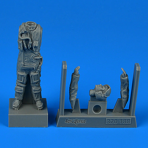 Aerobonus (by Aires) 320188 1:32 R.A.F. Fighter Pilot (Falklands War)