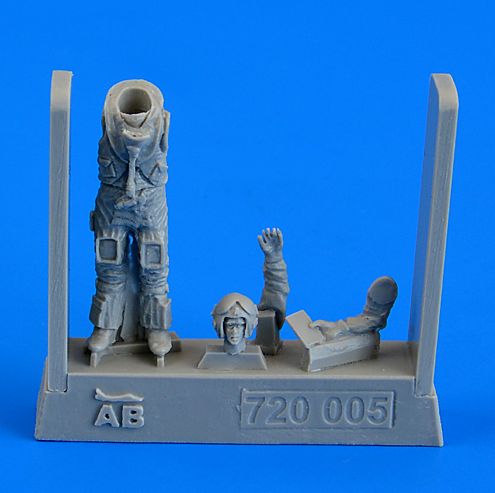 Aerobonus 720005 1:72 British Sea Harrier Pilot Falkland War 1982