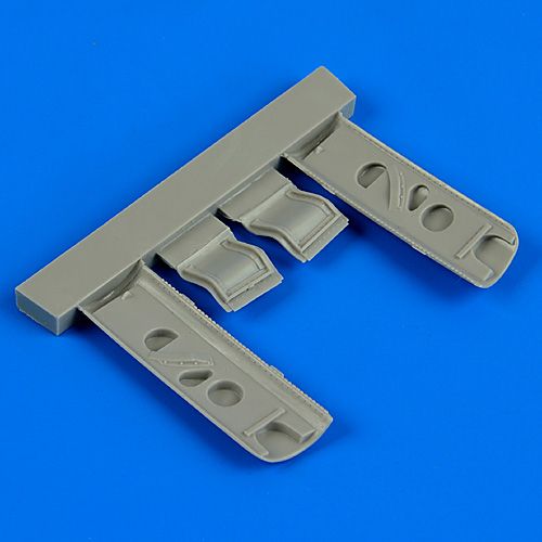 Quickboost (by Aires) 32160 1:32 Curtiss P-40E Warhawk Undercarriage Covers