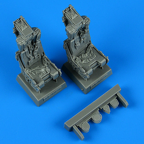 Quickboost (by Aires) 32283 1:32 McDonnell F-4 Phantom II Ejection Seats with Safety Belts