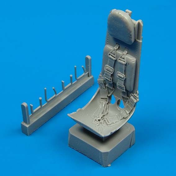 Quickboost (by Aires) 48025 1:48 Heinkel He-162A-2 Salamander Ejection Seat with Seatbelts