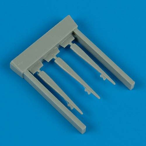 Quickboost (by Aires) 48319 1:48 Supermarine Spitfire Mk.IXc/Mk.IXe correct antenna