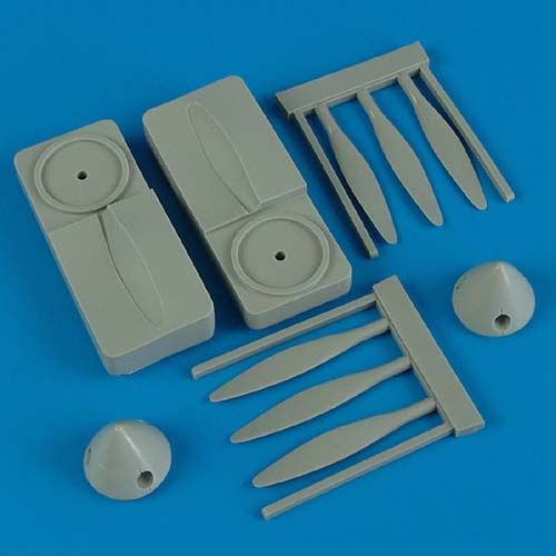 Quickboost (by Aires) 48381 1:48 Lockheed P-38 Lightning propeller with tool