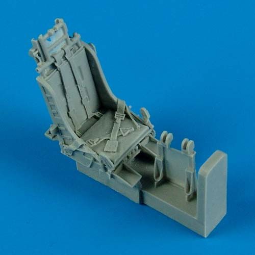 Quickboost (by Aires) 48493 1:48 Republic F-84G Thunderjet ejection seats with safety belts