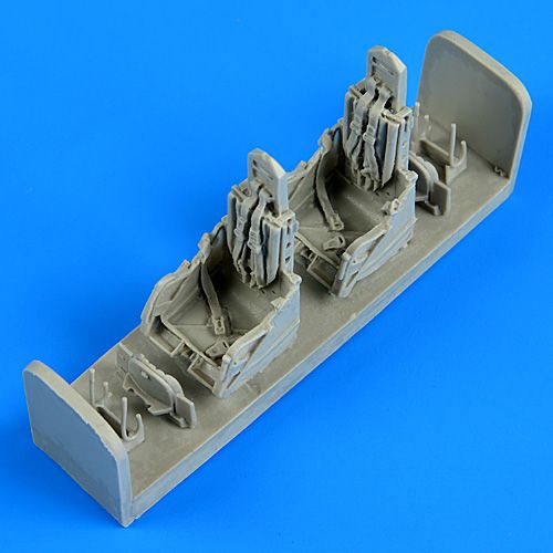 Quickboost (by Aires) 48610 1:48 Aero L-29 'Delfin' - early ejection seats with safety belts
