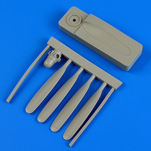 Quickboost (by Aires) 48662 1:48 Vought F4U-5 Corsair propeller w/tool