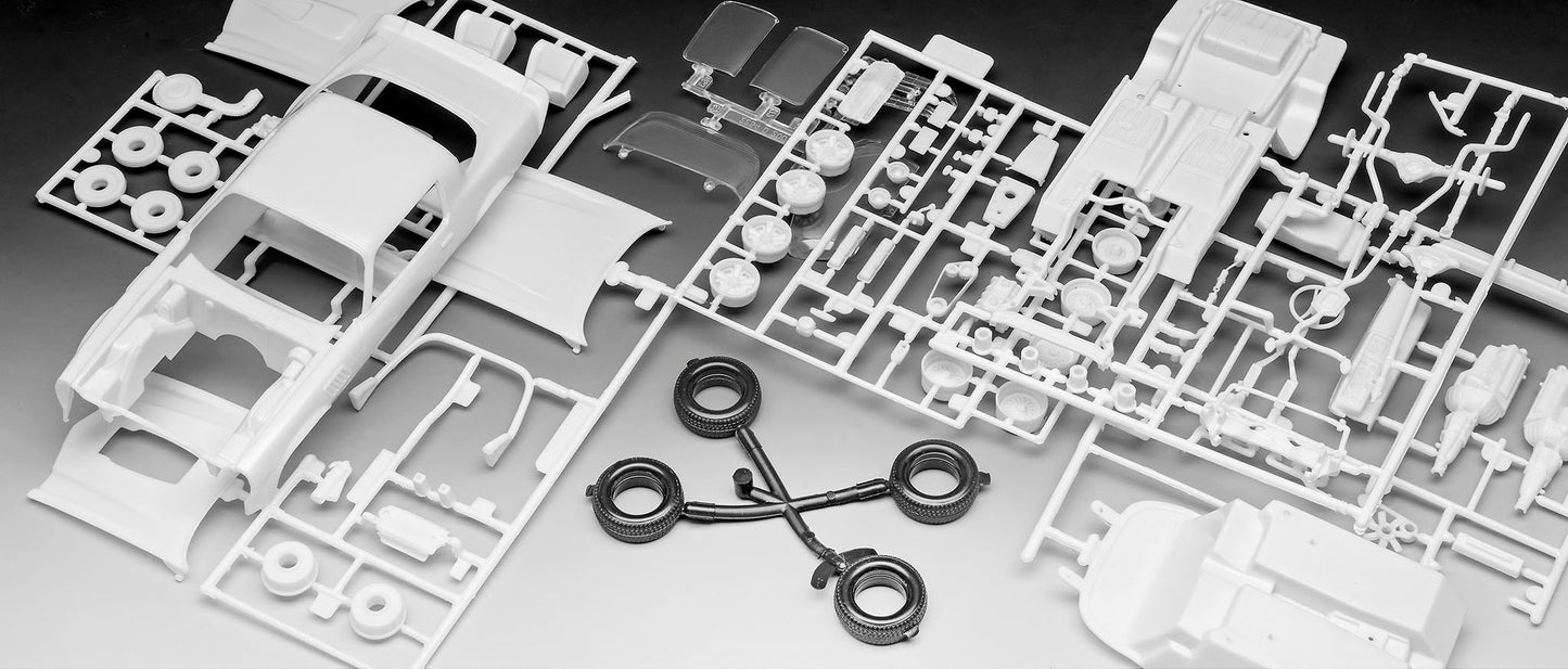 Revell 07728 1:25 Billy's Chevrolet Camaro Z/28: Stranger Things