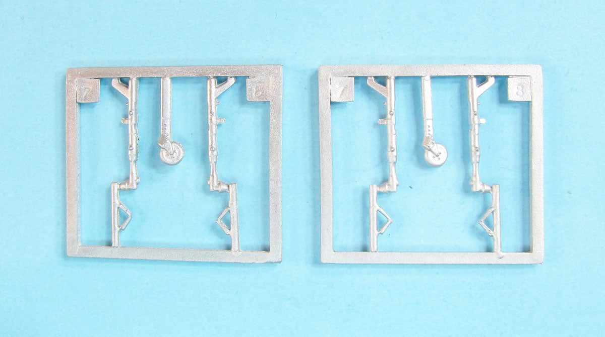 Scale Aircraft Conversions SAC72158 1:72 Supermarine Spitfire Mk.IXe/Mk.XVI Landing Gear (x 2 sets)