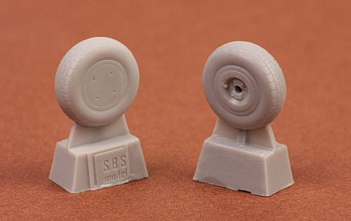 SBS Model SBS72016 1:72 Curtiss P-40 wheels (block tread)