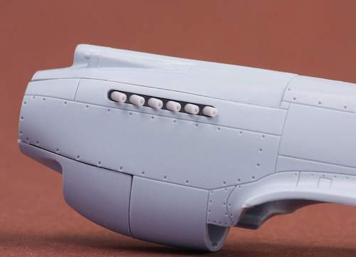 SBS Model SBS72039 1:72 Curtiss P-40B exhaust