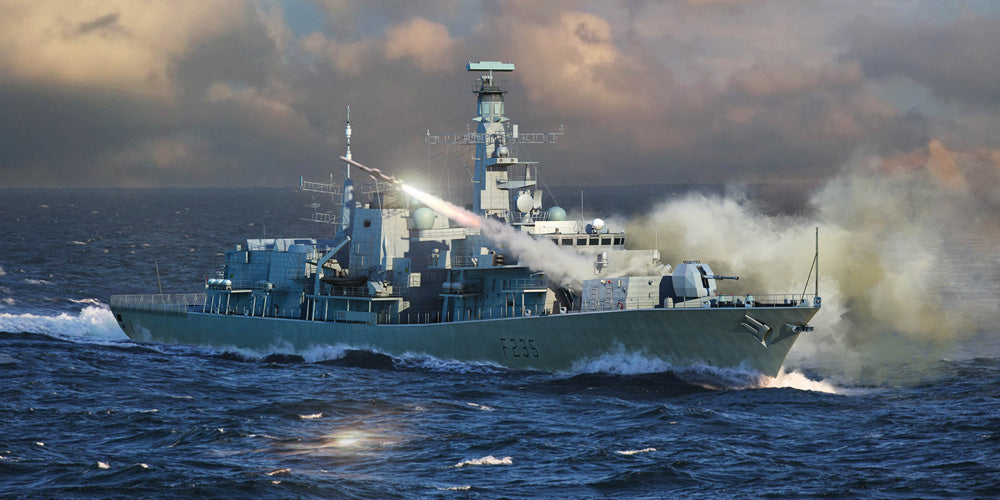 Trumpeter 06722 1:700 H.M.S. Monmouth F235 Type 23 Frigate Royal Navy Duke Class