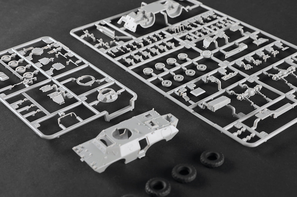 Trumpeter 07440 1:72 US M706 Cadillac Gage Commando Armoured Car 'Improved'