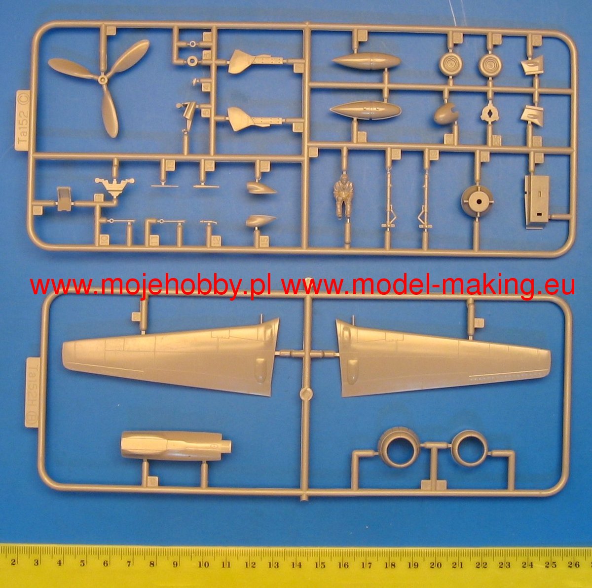 Aoshima 06603 1:72 FOCKE-WULF Ta-152H-0