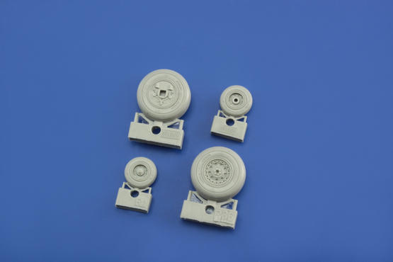 Eduard Brassin 648253 1:48 McDonnell F-4J Phantom wheels with weighted tyre effect