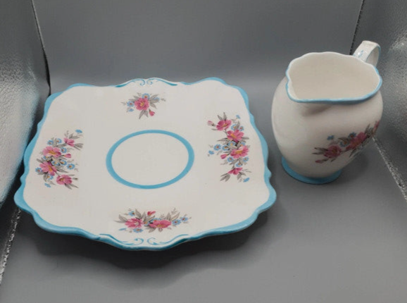 Vintage - Roslyn Fine Bone China - Cake Plate and Milk Jug