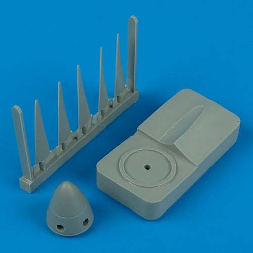 Quickboost (by Aires) 72164 1:72 Supermarine Spitfire Mk.XIV propeller with tool