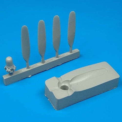 Quickboost (by Aires) 72009 1:72 Republic P-47D Thunderbolt Hamilton propeller with construction tool