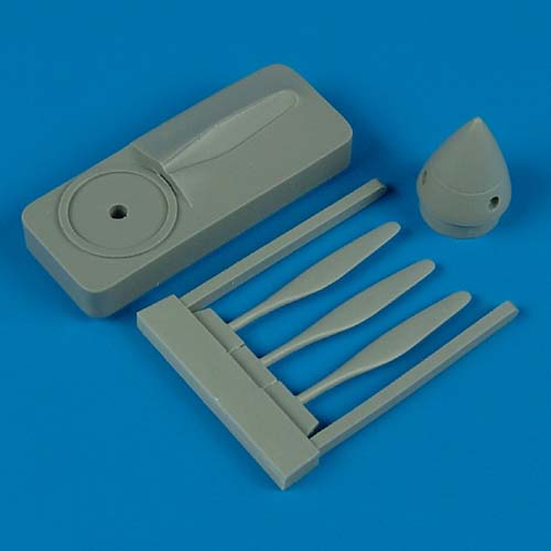 Quickboost (by Aires) 72281 1:72 Curtiss P-40E/P-40M/P-40N propeller with tool