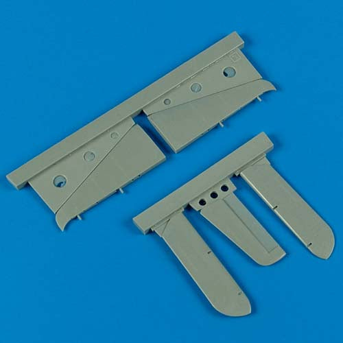 Quickboost (by Aires) 72346 1:72 Grumman F6F Hellcat separated tail planes