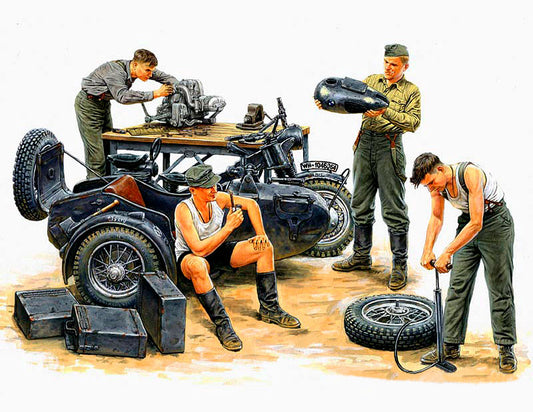 Master Box MB3560 1:35 German Motorcycle Repair Crew